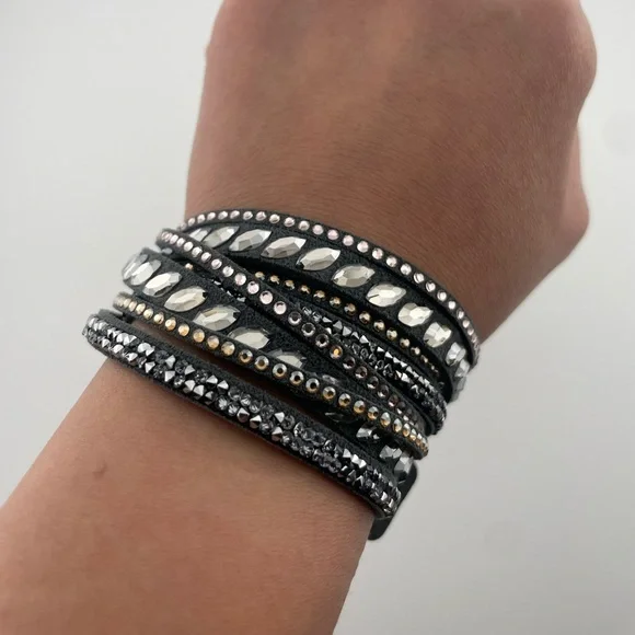 Swarovski Crystal Multi-Strand Wrap Bracelet Black (Swan Logo Snap) - Picture 4 of 11